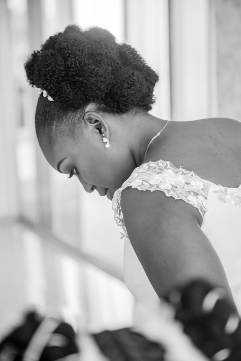 Coiffure afro de mariée : idées et préparation